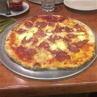 Mancini Woodfire Pizza - Internet Find