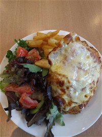 Benny's Woodfire Pizza Grill  Pasta Bar - Seniors Australia