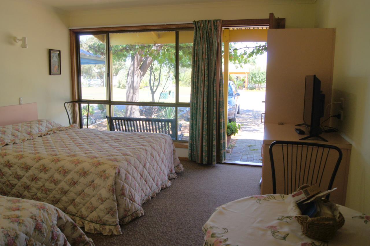 Milang Lakes Motel - thumb 0