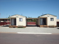 Jacko's Holiday Cabins - Click Find