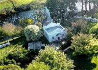 Forth River Cottage - Internet Find