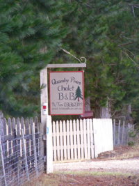 Quamby Pines Chalet - Internet Find