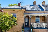 WEST NEST  Classic 3BR Hobart Terrace BEST Location View Close to City - Renee