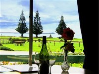 King Island Accommodation Cottages - Click Find