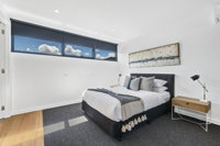 Brand new beachside studio apartment - Seniors Australia