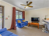 Bright Neat  Convenient House - Australian Directory