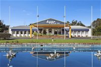 Byer Fountain Motor Inn - Click Find