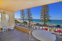 Coolum Baywatch Luxury Style Penthouse Linen Included WIFI 500 Bond - Seniors Australia