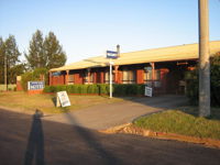 Country Road Motel St Arnaud - Petrol Stations