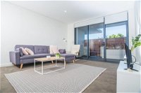 Cozy One Bed APT Closes To Airport In Arncliffe - Australian Directory
