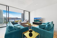 Darling Harbour Waterfront Luxury Apartment - Renee
