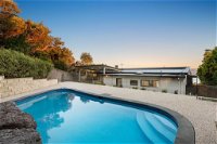 Ellerina Sea Vista Luxury Family Retreat with sauna pool amazing water views walk to beach - Internet Find