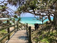 EXTRA LARGE 2 Bed Apartment - 3 Pools and Spa - Mountain View - BEACHFRONT LOCATION CABARITA BEACH - Internet Find