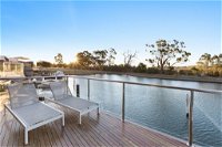 Gippsland Lakehouse A - Canal frontage - Renee
