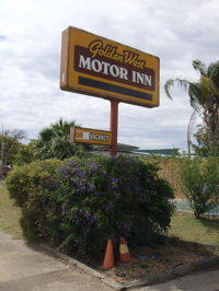 Golden West Motor Inn - Internet Find