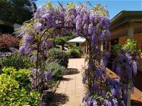 Gumtree House Montville - Click Find