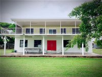 Holiday Rental - Huge House With Beach Views - Seniors Australia