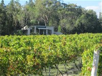 Just Red Wines Cabins - Click Find