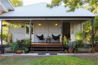 Kenilworth Cottage Barcaldine - Suburb Australia