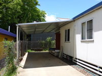 Kenny's Cabin - Suburb Australia