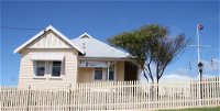 Lighthouse Lodge - Australian Directory