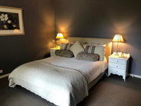 Luxury room 15mins from Wagga's CBD - Adwords Guide