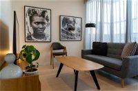 Modern 1 Bedroom Apartment South Yarra - Internet Find