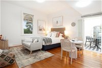 Modern and Cosy Inner West Apartment - Click Find