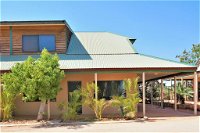 Ningaloo Breeze Villa 5 - 3 Bedroom Fully Self-Contained Holiday Accommodation - Seniors Australia