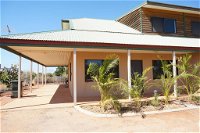 Ningaloo Breeze Villa 6 - 3 Bedroom Fully Self-Contained Holiday Accommodation - Seniors Australia