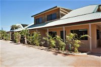 Ningaloo Breeze Villa 7 - 3 Bedroom Fully Self-Contained Holiday Accommodation - Seniors Australia