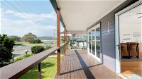 No. 1 Fingal Bay Beach House - The Little Abode - Australian Directory