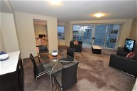 North Sydney Fully Self Contained Modern 2 Bed Apartment 2207BER - Adwords Guide