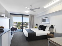 Oaks Mackay Carlyle Suites - Australian Directory