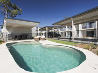 Oaks Middlemount Suites - Seniors Australia
