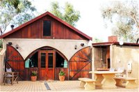 Outback Cellar  Country Cottage - Internet Find