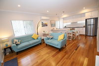 Perth Beachside Holiday House - Internet Find