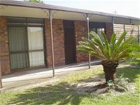 Pet friendly lowset home with room for a boat Wattle Ave Bongaree - Internet Find
