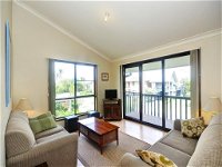 Pet Friendly on Pelican - Close to Myall River - Internet Find