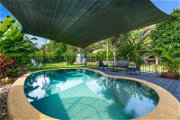 Private Pool Big Backyard Aircon - Paradise - Adwords Guide