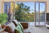 Ravensbourne Escape- Kookaburra Kottage - Seniors Australia