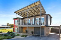 RiverSea Goolwa Beachhouse - WiFi - Pet-Friendly - Seniors Australia