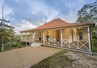 Royal National Park Cottages - DBD