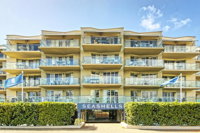 Sea Breeze Luxury Holiday Apartment - Seniors Australia