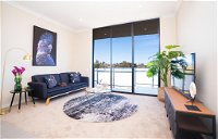 SP246-Brandnew modern Apt in Penrith with parking - Adwords Guide