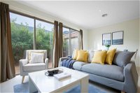 Spacious Lovely 5Beds homePoint Cook - Australian Directory