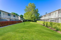 Summer East Apartments - Australian Directory