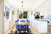 Surf Shack - Pet Friendly - 1 Min Walk to Beach - Seniors Australia