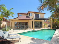 Tarcoola 41 - 5 BDRM Canal Home with Pool - Australian Directory