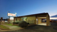 Tenterfield Motor Inn - Petrol Stations